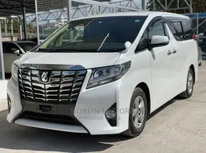 White 2016 Toyota Alphard High-End Sedan