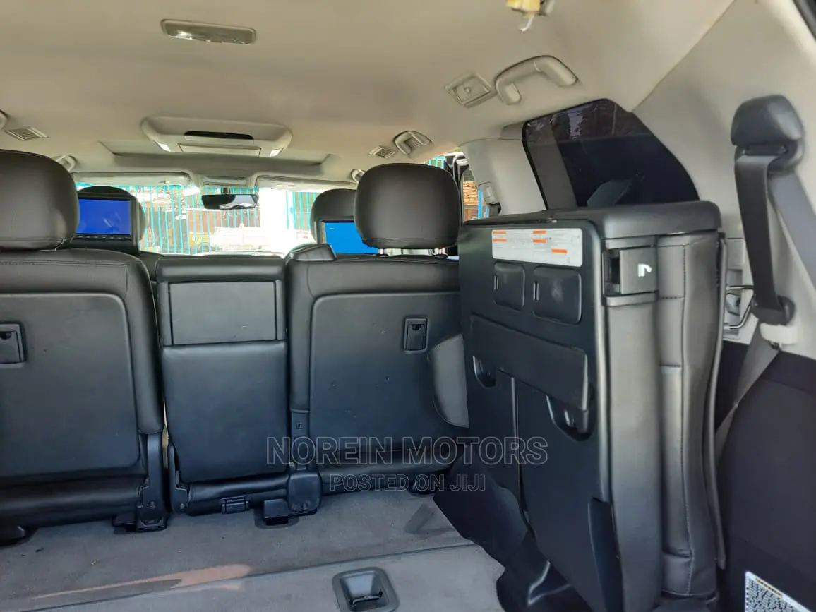 Toyota Land Cruiser Prado 2016 Black