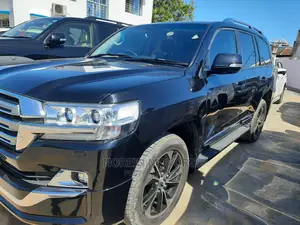 Toyota Land Cruiser Prado 2016 Black