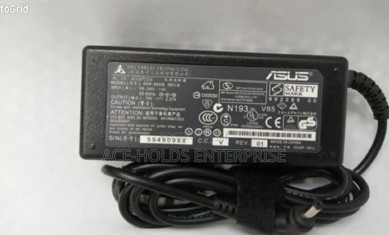 Asus 19v 2.37 a Charger / Adapter.