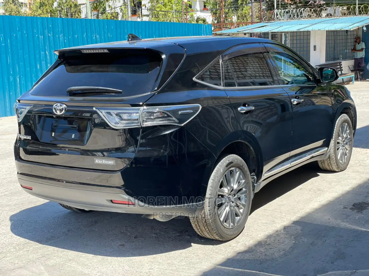 Toyota Harrier 2014