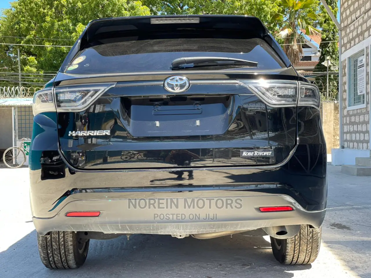 Toyota Harrier 2014