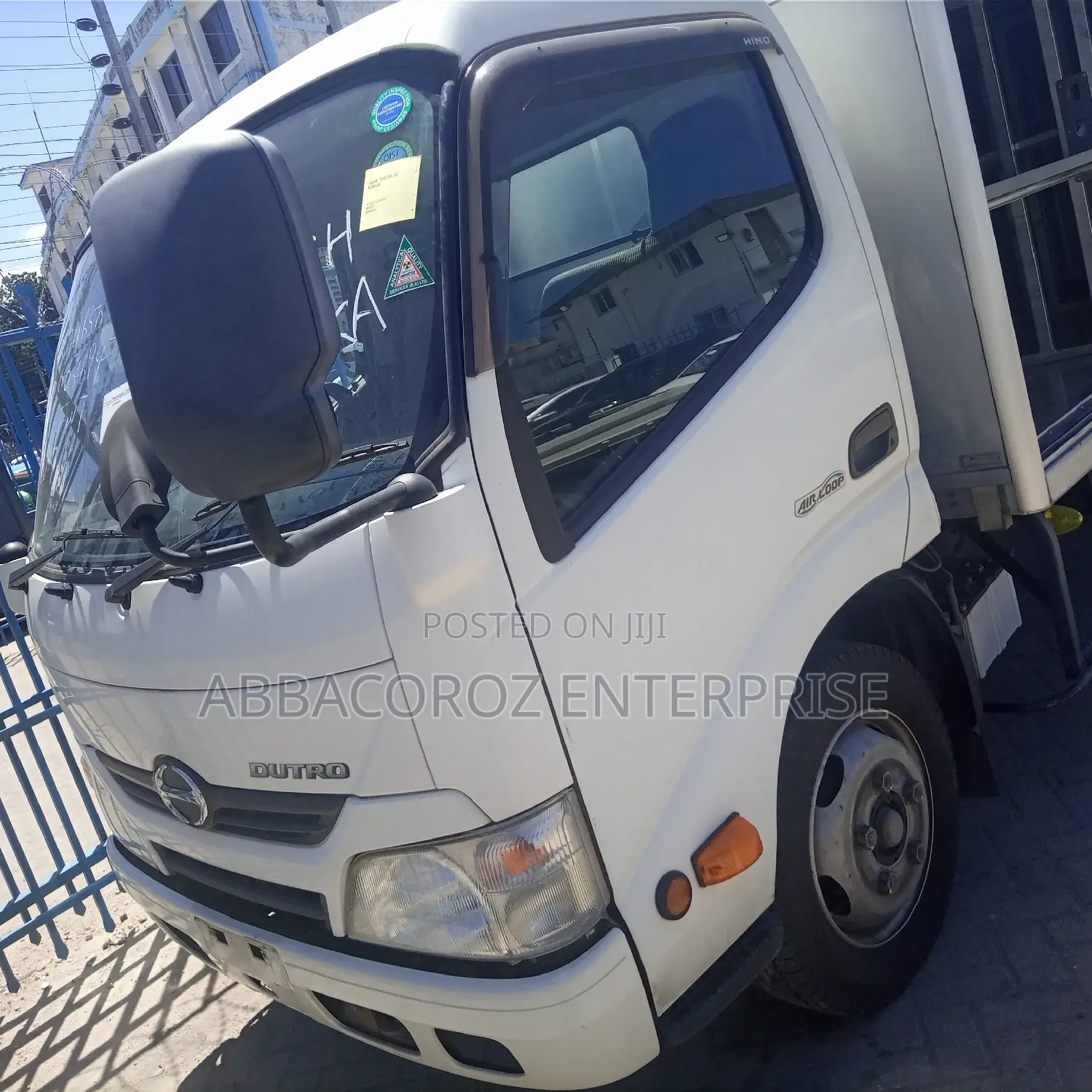 Hino Deutro