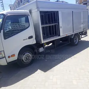 Hino Deutro