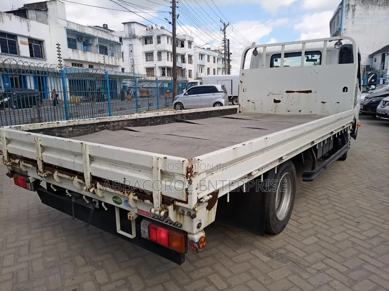 Hino Deutro Truck