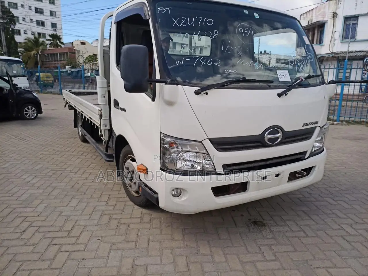 Hino Deutro Truck