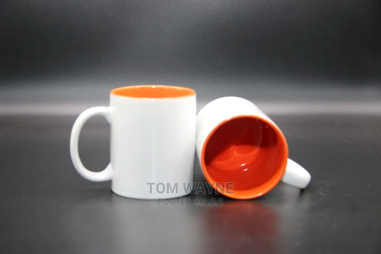 Inside Colored Cups Which Can Be Printed or Branded