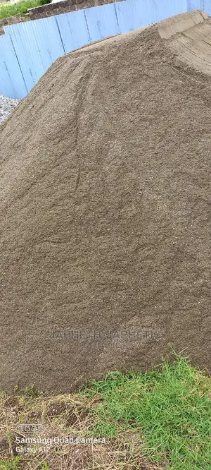 Black/Grey Volcano Sand Mai Mahiu Sand