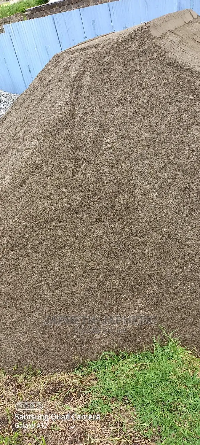 Black/Grey Volcano Sand Mai Mahiu Sand