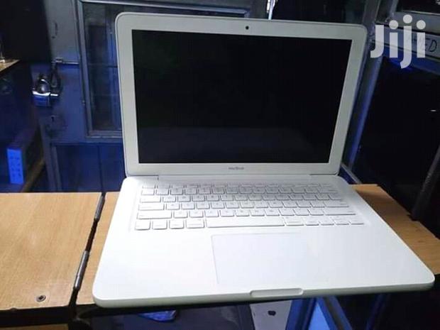 Laptop Apple MacBook 4GB Intel Core 2 Duo HDD 320GB