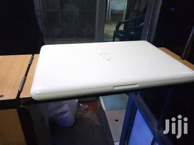 Laptop Apple MacBook 4GB Intel Core 2 Duo HDD 320GB - thumbnail 3