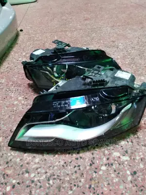 Audi A4 Xenon Headlights Assembly