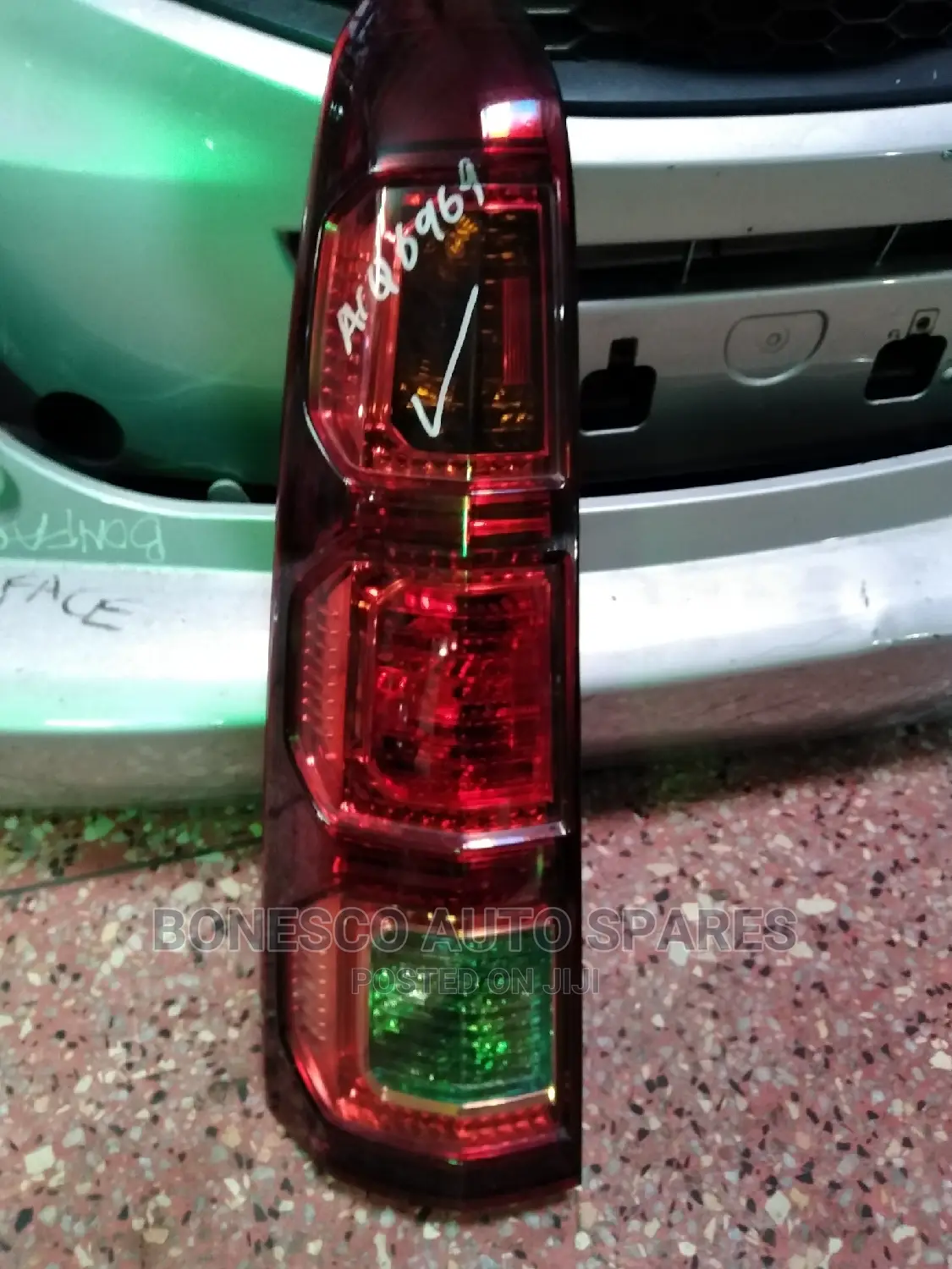 Nissan Crossroad Taillights Assembly