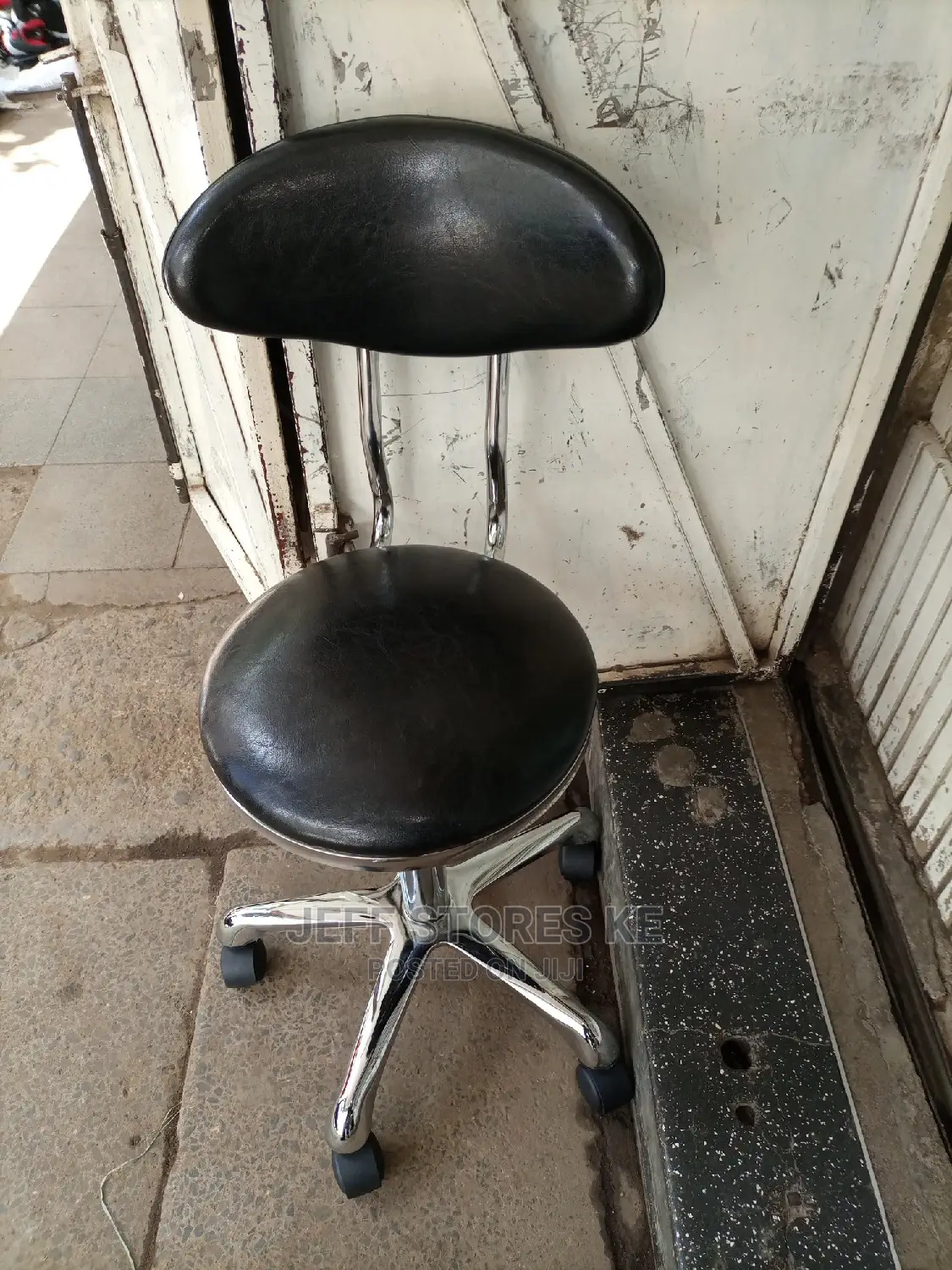 Pedicure/Manicure Chair With Back Rest