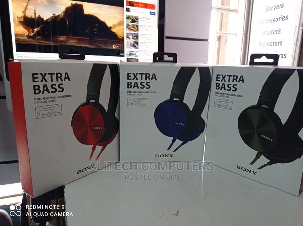 Sony Headphones - thumbnail 3