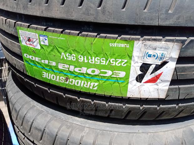 225/55r16 BRIDGESTONE TYRE (Ecopia EP300) Made in Japan
