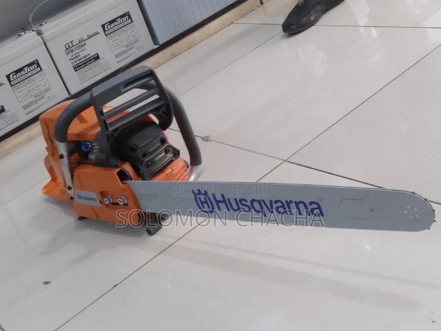 Original Husqvarna 272xp Power Saw - main view