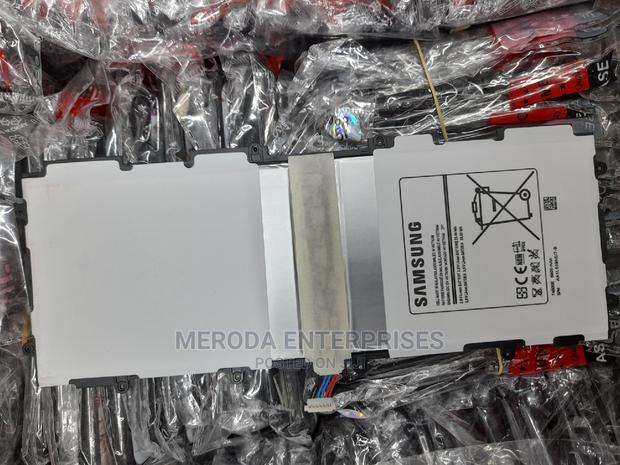 Samsung P5200 Battery - main view