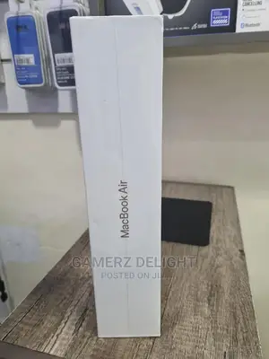 New Laptop Apple MacBook Air 8GB Apple M1 SSD 256GB