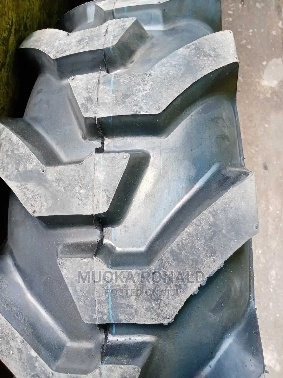 12.5/80-18 ATLAPEX TYRE ( 14 Plyrating)