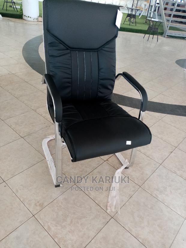 Executive Boardroom Chair - thumbnail 2