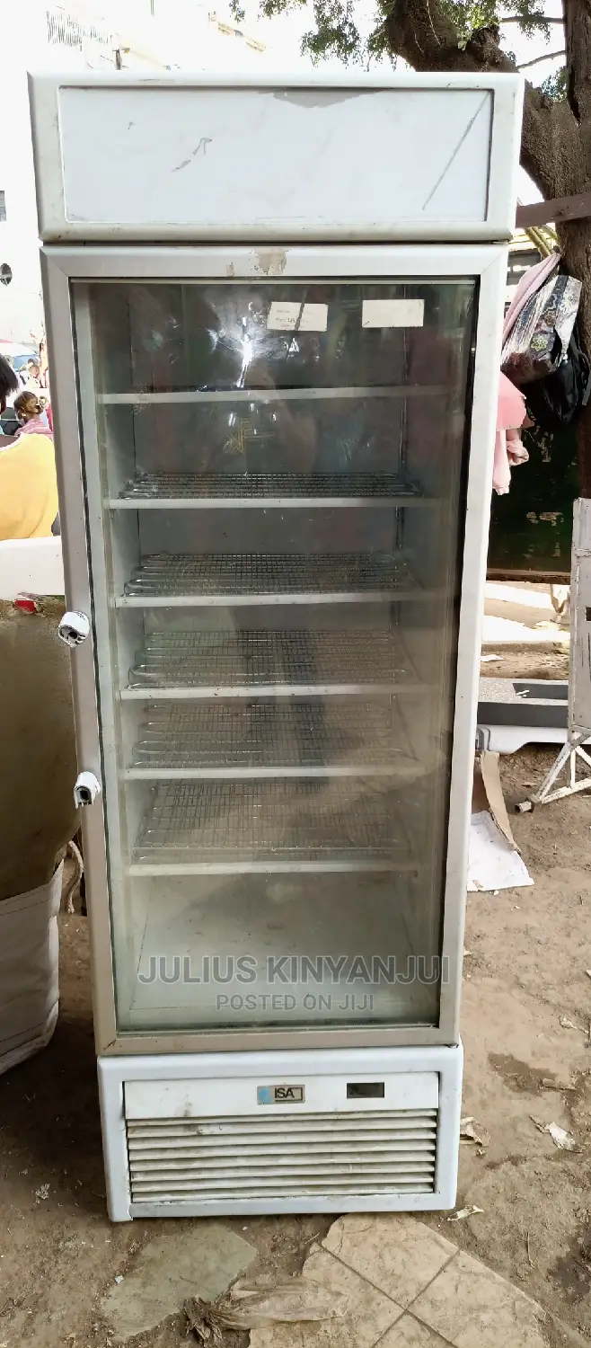 640L Upright Freezer