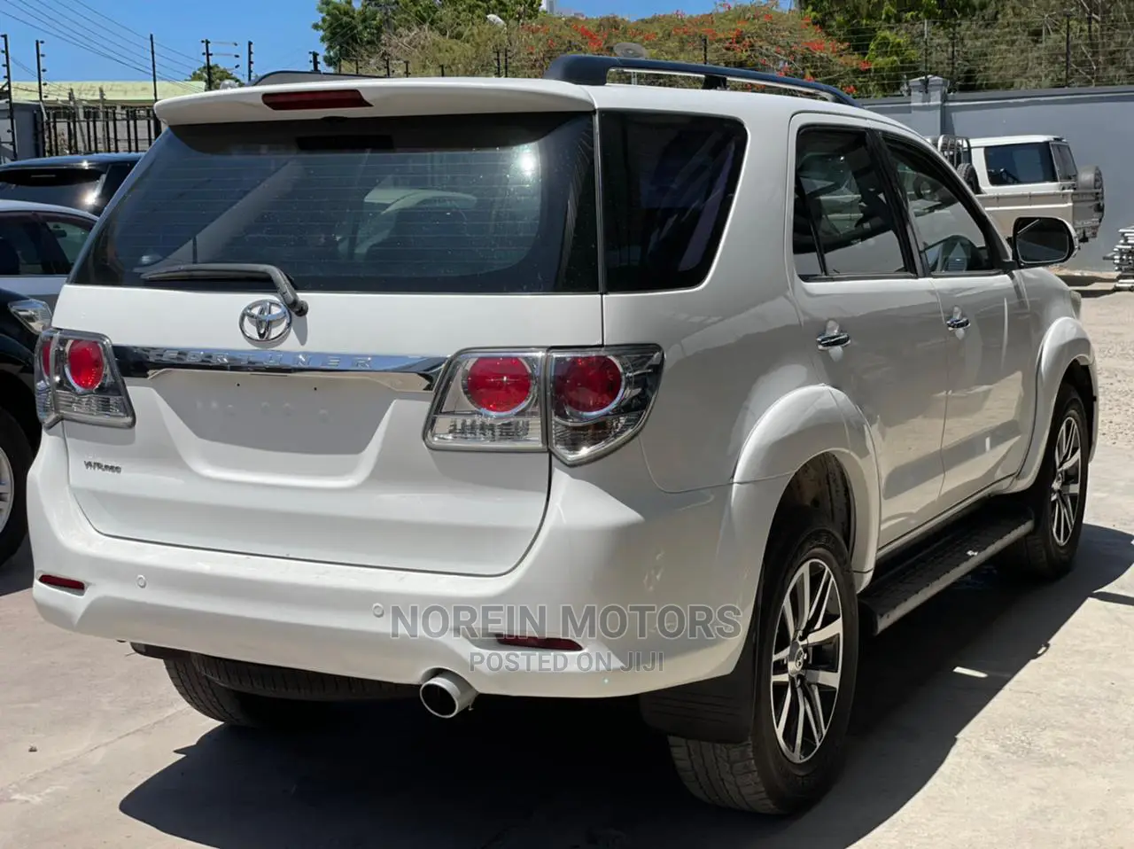 Toyota Fortuner 2014 White