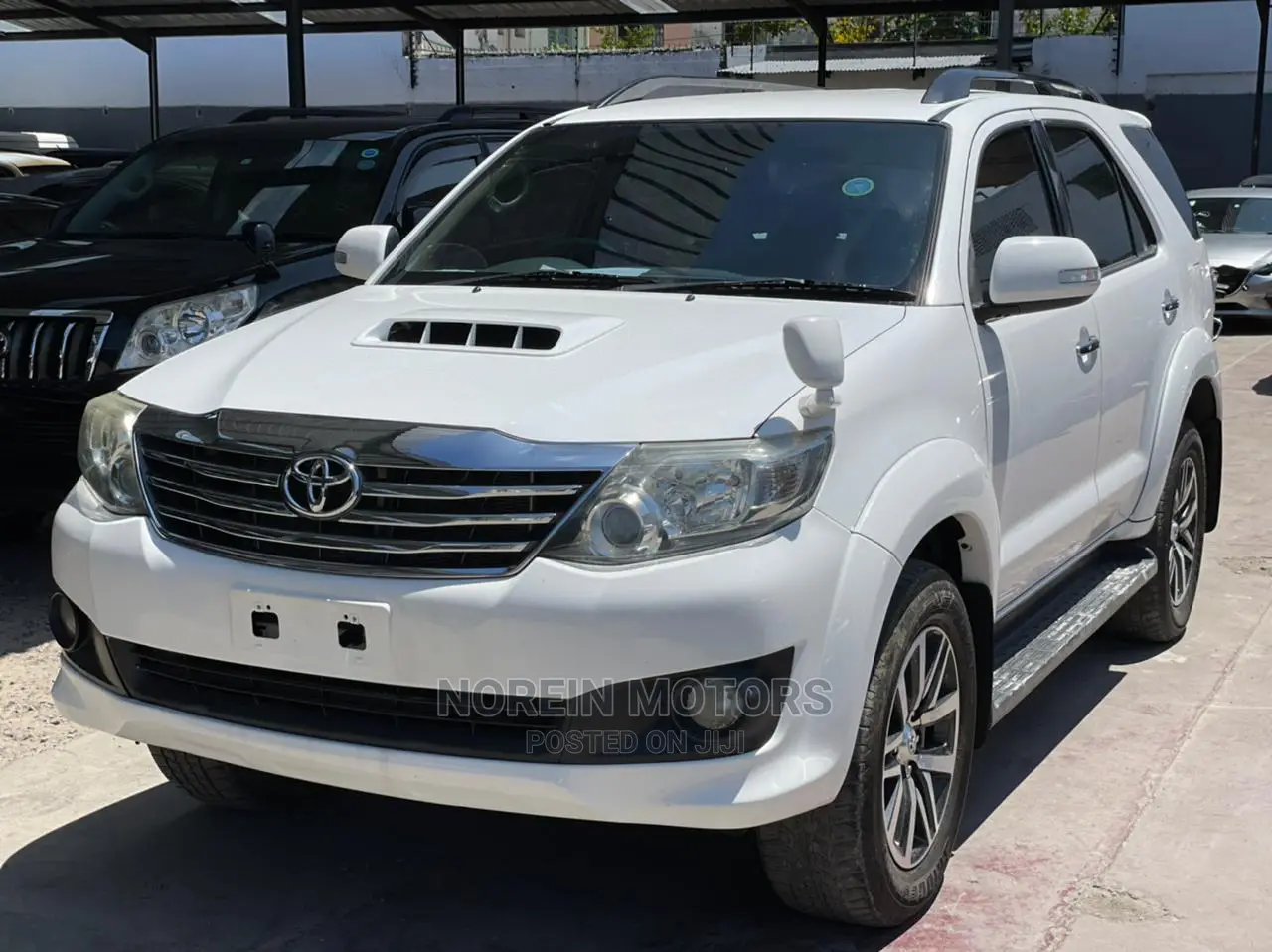 Toyota Fortuner 2014 White