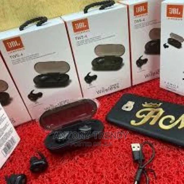 JBL TWS 4 Ear Buds - main view