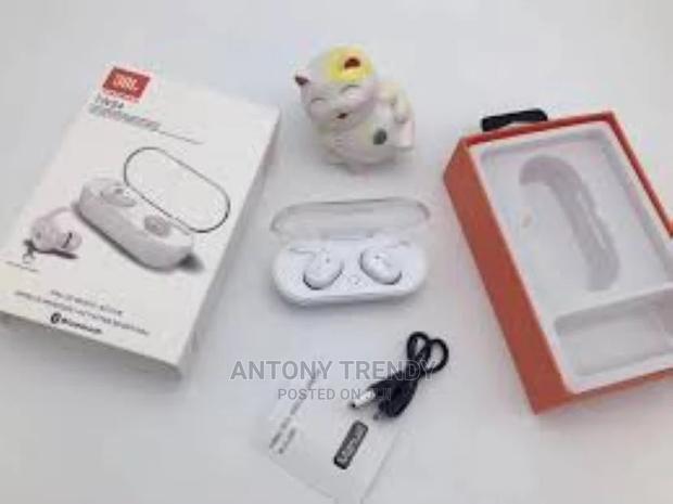 JBL TWS-4 Bluetooth Earbuds - main view