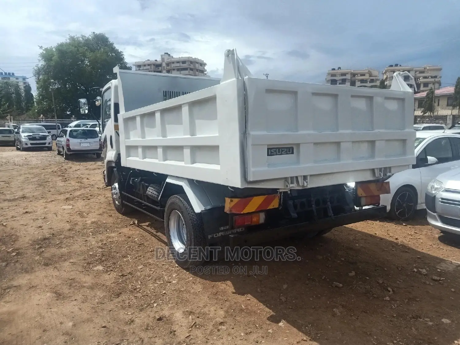 Isuzu Tipper