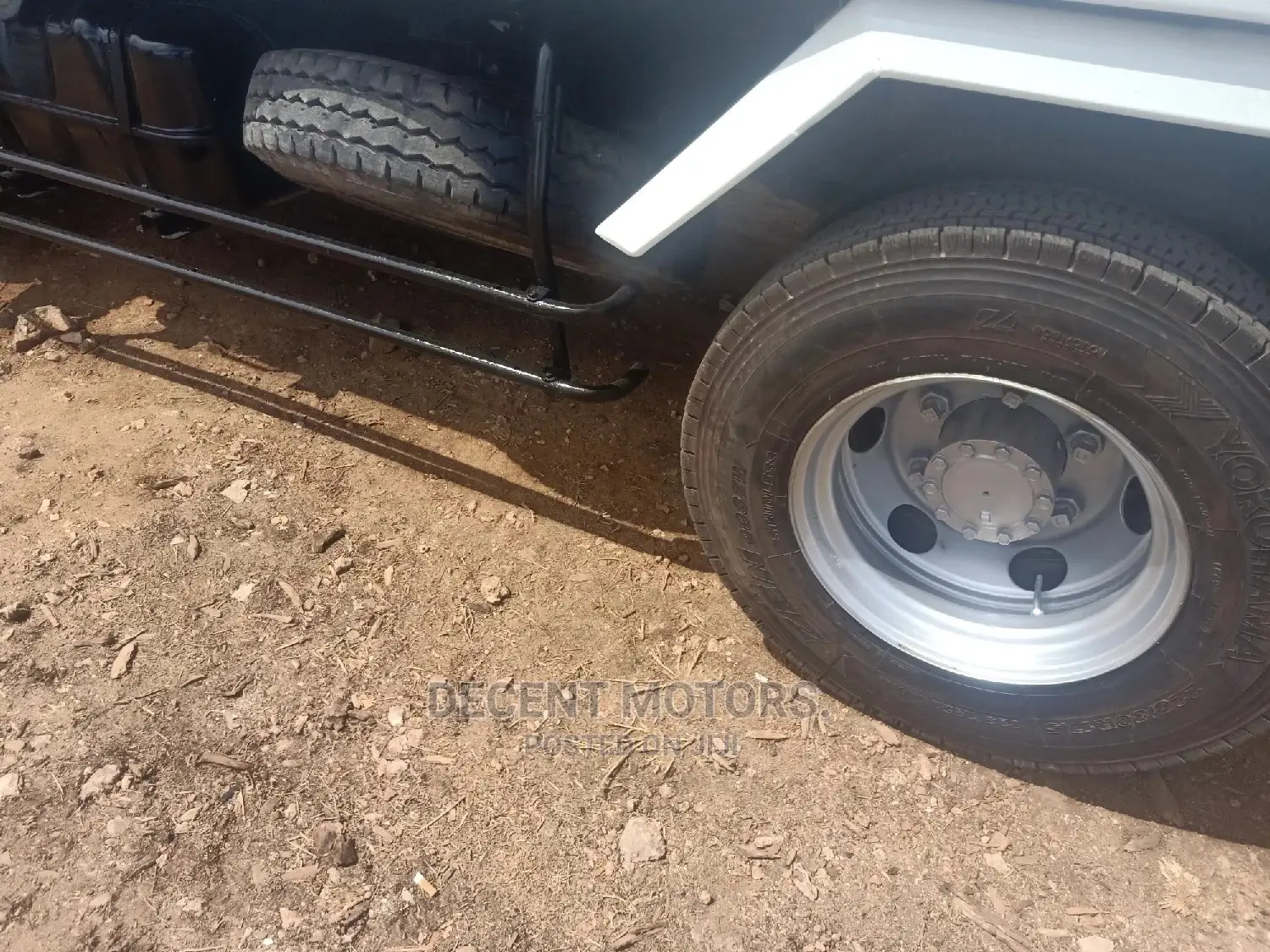 Isuzu Tipper