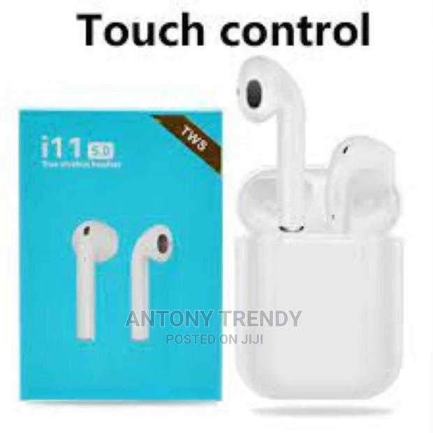 I11twins Wireless Bluetooth Headset With Mic (In the Ear) - main view