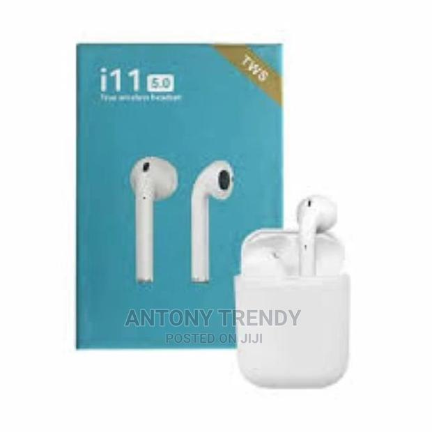 I11 TWS Wireless Bluetooth 5.0 Earbud Headset With Charging - main view