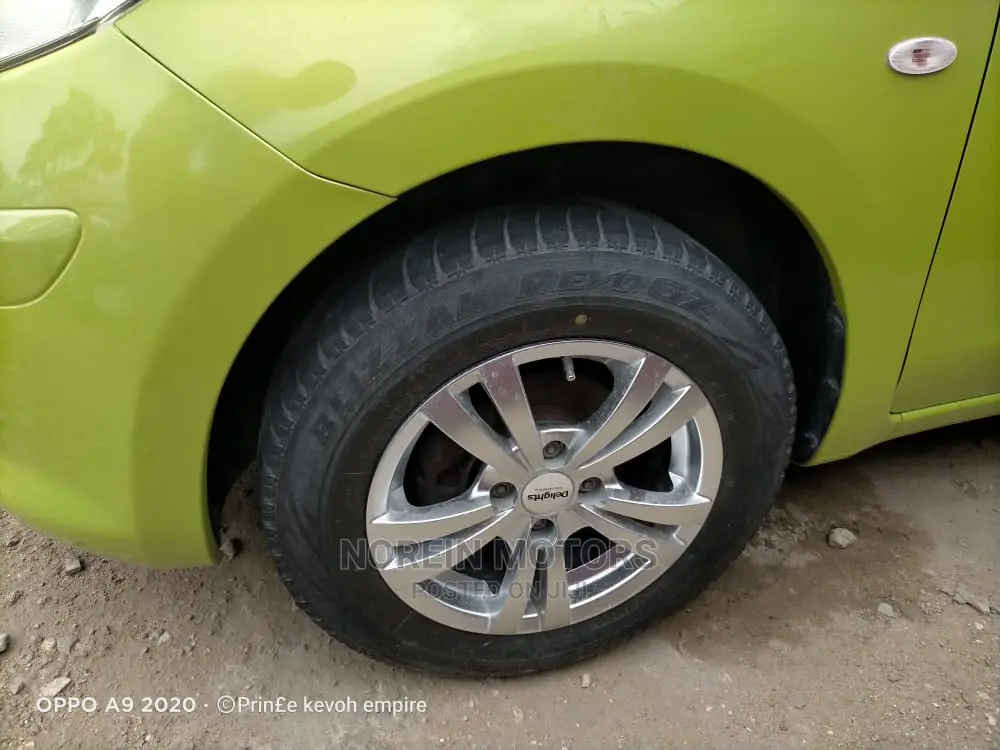 Nissan March 2014 Green