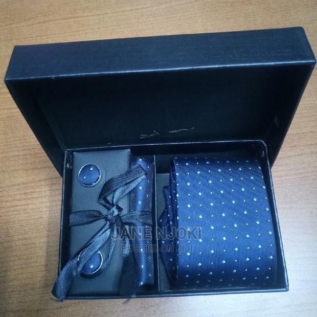 Packed Tie