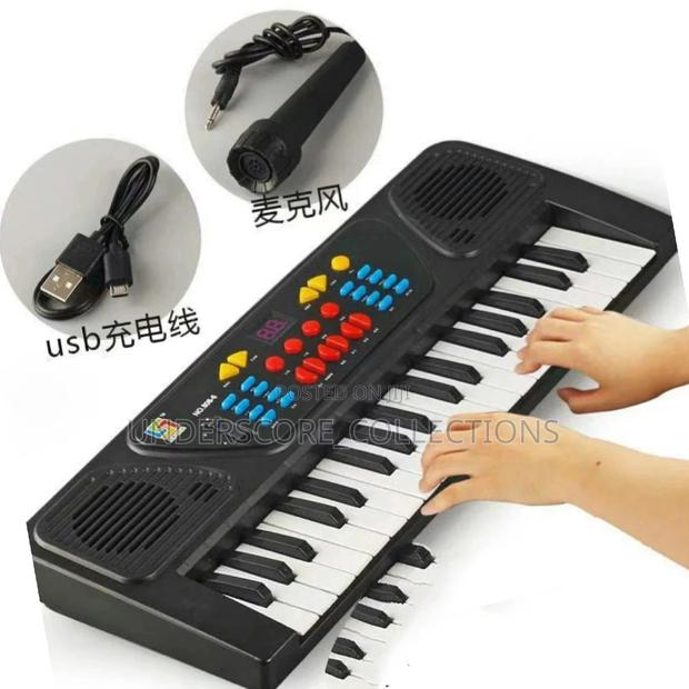 Kids Electrical Pianos With Microphone - main view