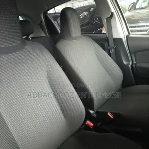 Toyota Vitz 2014 Beige