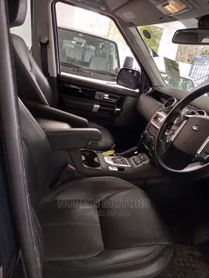 Land Rover Discovery 2015 Black