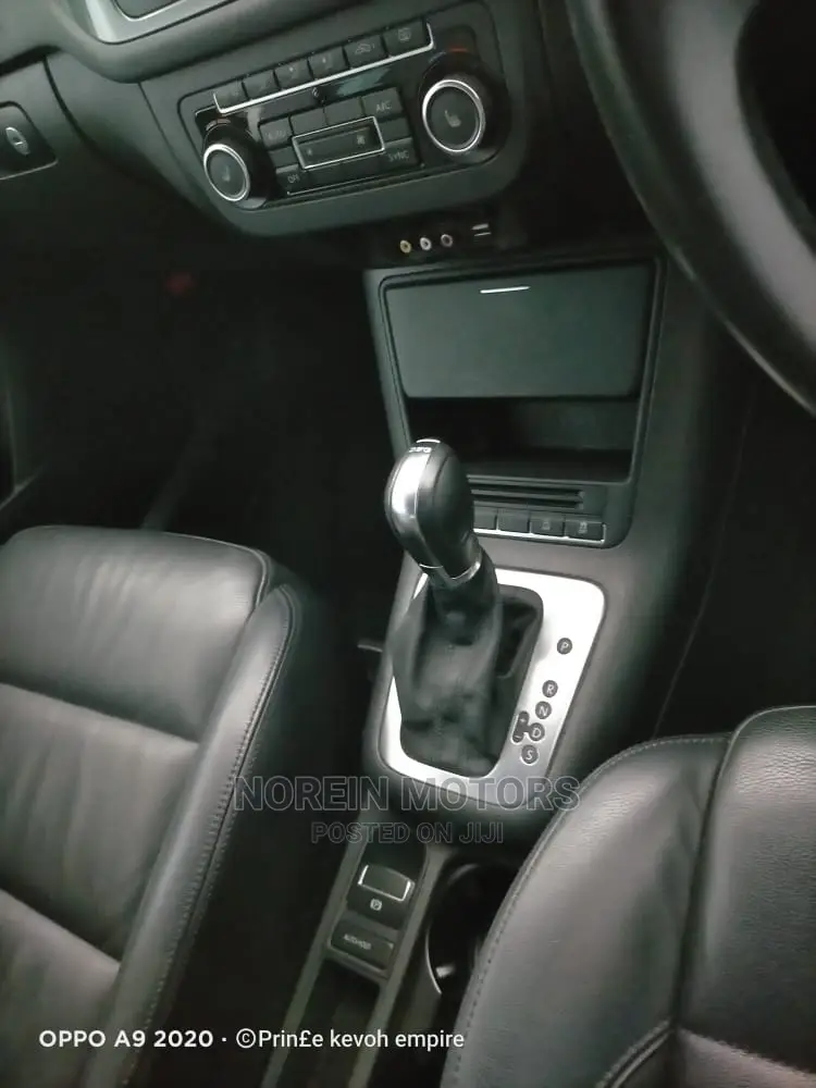 Volkswagen Tiguan 2015 Black