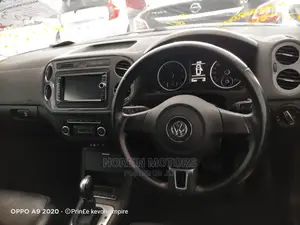 Volkswagen Tiguan 2015 Black