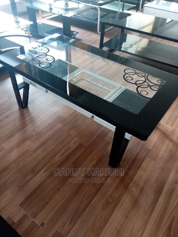 Spacious Reception Area Table