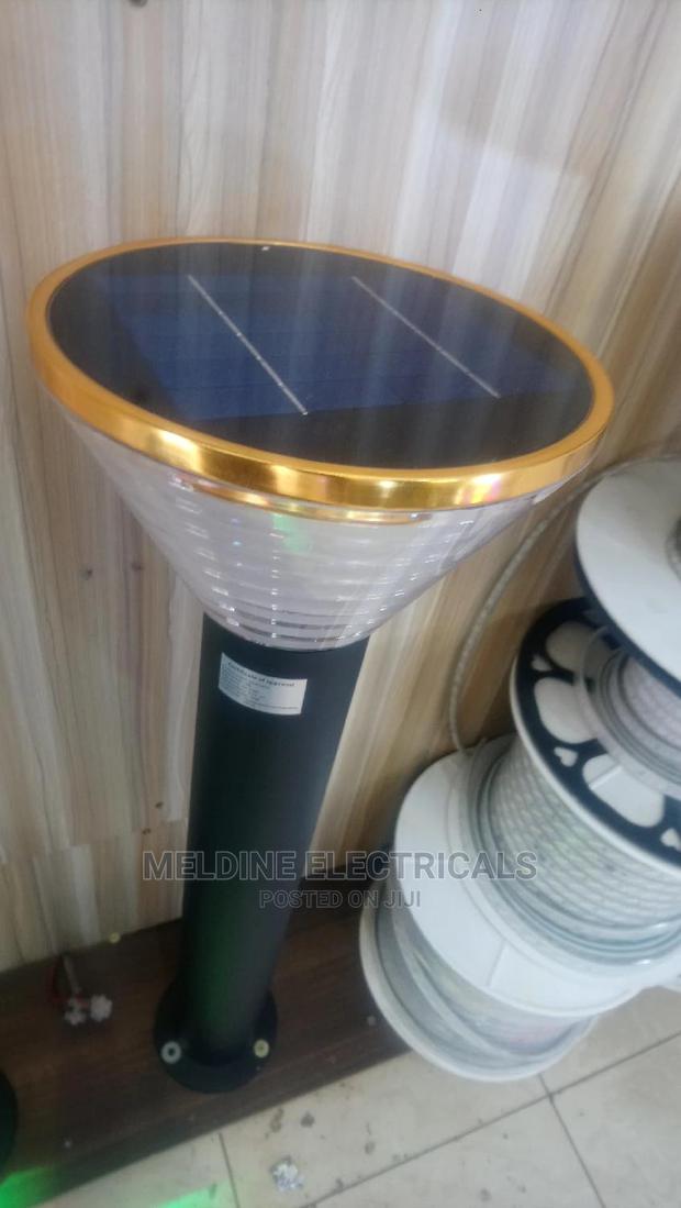 Solar Lawn Lamp/ Solar Powered Garden Light Stand - thumbnail 6