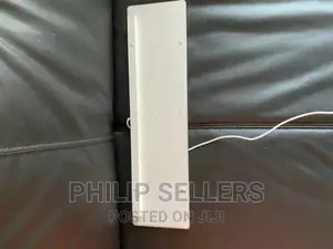 Apple A1243 Aluminum Wired Keyboard - White