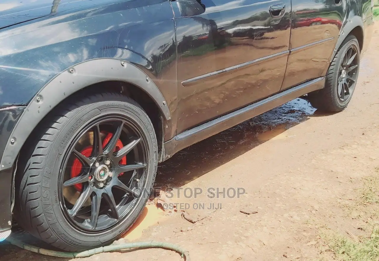 4pcs Universal Saloon and Station Wagon Fenders