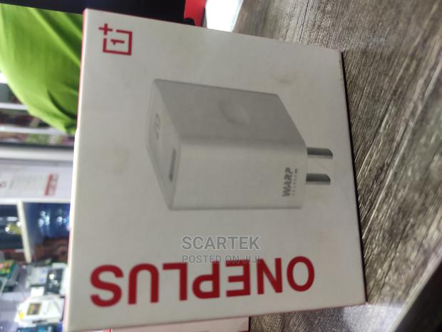 Oneplus Power Adapter - thumbnail 2