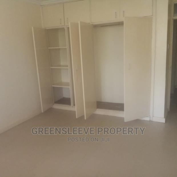 2 Bedroom Cottage - thumbnail 3