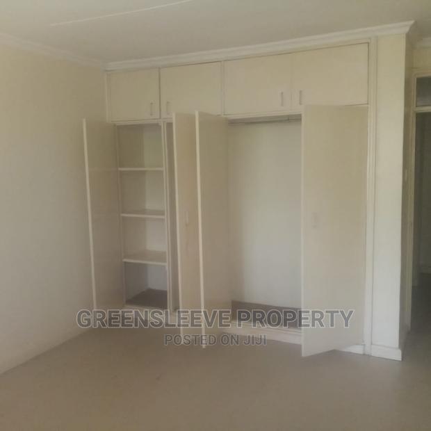 2 Bedroom Cottage - thumbnail 7