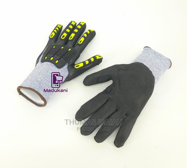 Super Grip, Impact Reducing, Cut Resistant Work Gloves - thumbnail 4