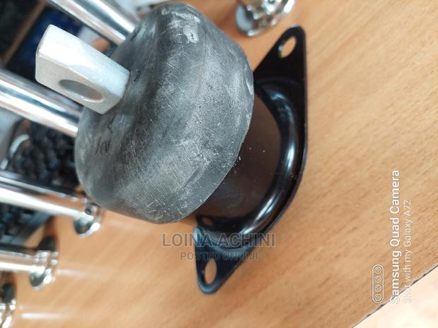 Honda Accord Right Engine Moun - thumbnail 2